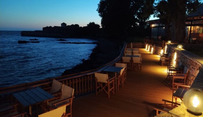 Αποσπερίτης Αποσπερίτης